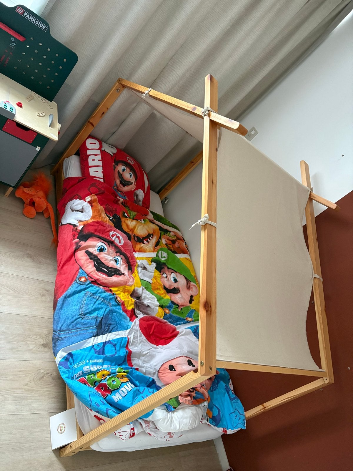 Eenpersoonsbed 90x200 met huisframe en matras, Ophalen, Gebruikt, 90 cm, 200 cm