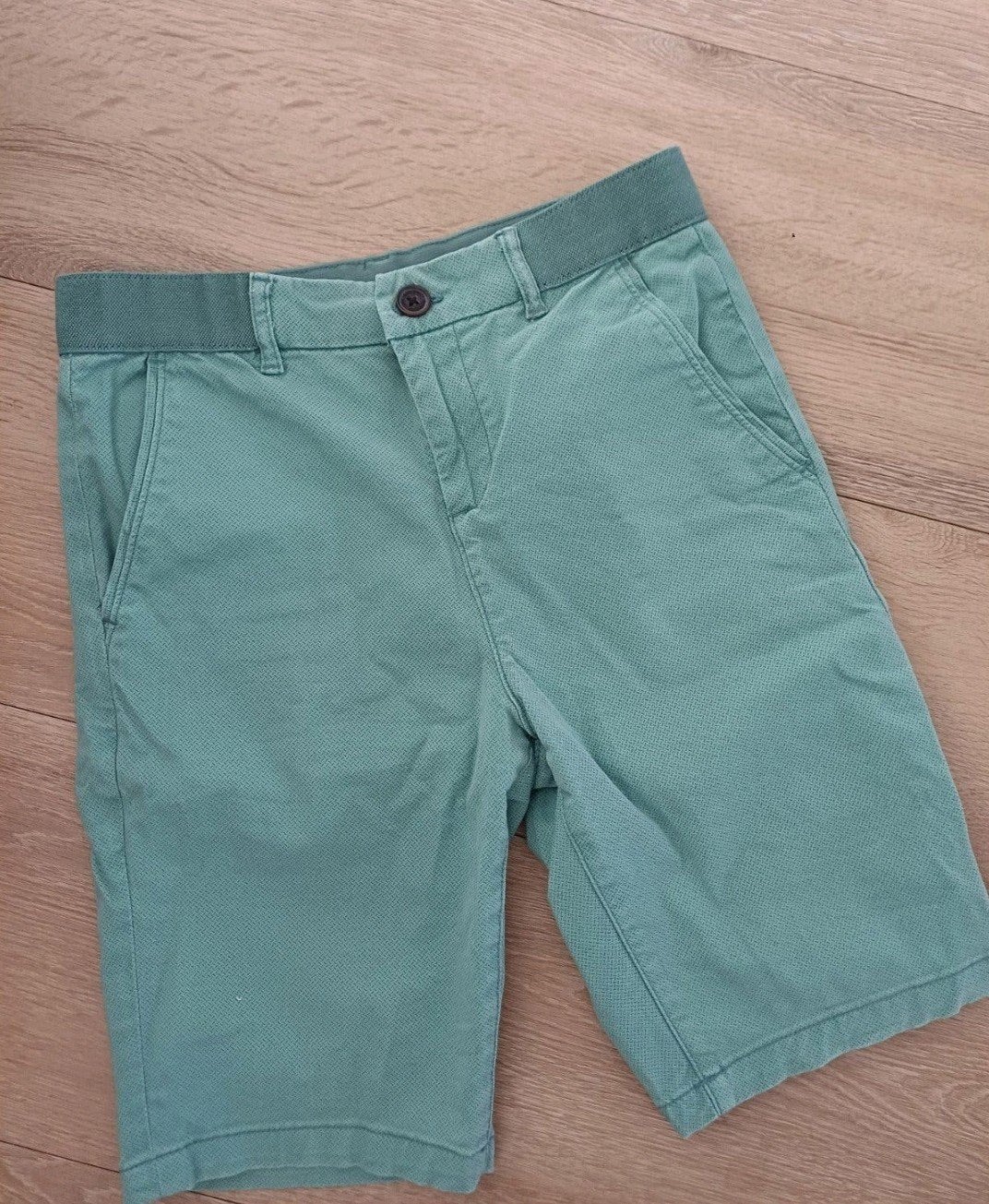 Korte broek jongens We maat 170, zgan
Kleur groen
Katoen met, Broek, Ophalen of Verzenden, Zo goed als nieuw, Jongen