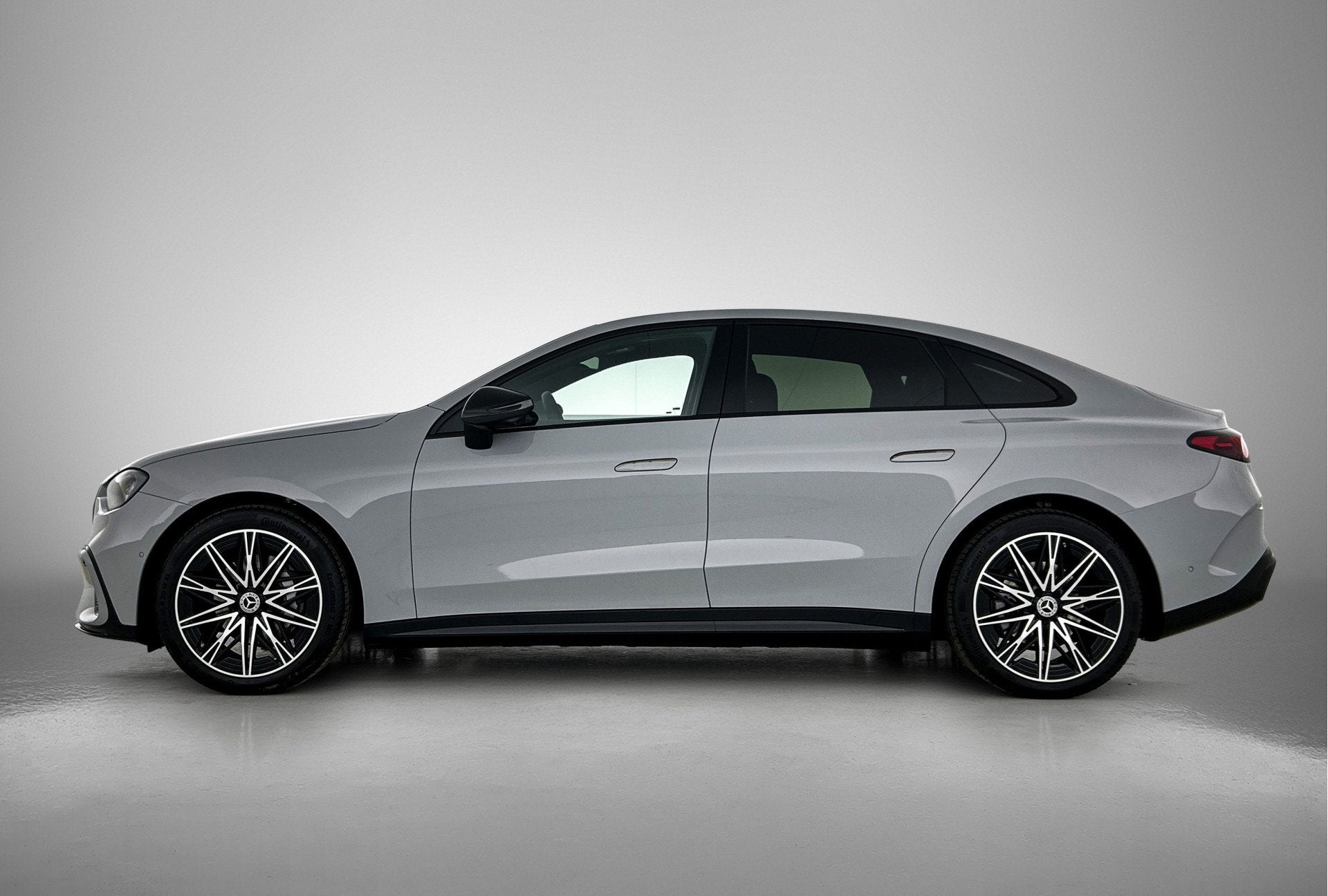 Foto 3 van Mercedes-Benz C-Klasse 400 4MATIC Launch Edition 94 kWh | Ni