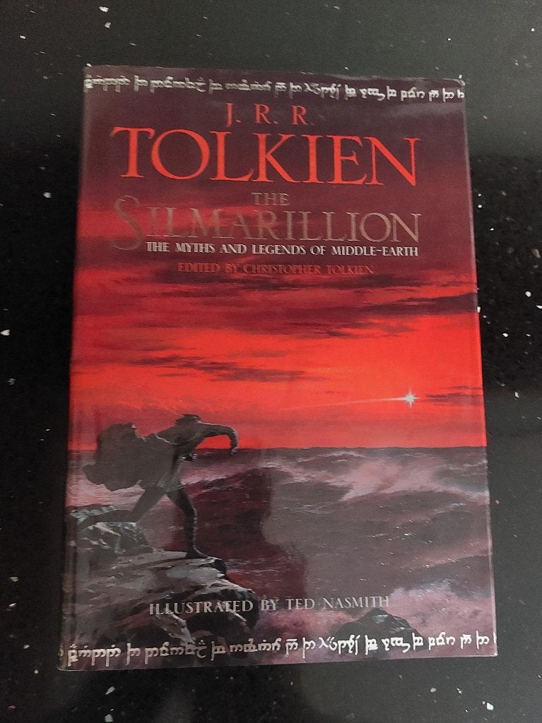 The Silmarillion [Illustrated] -J.R.R.Tolkien, Ophalen of Verzenden, Zo goed als nieuw, Boek of Poster