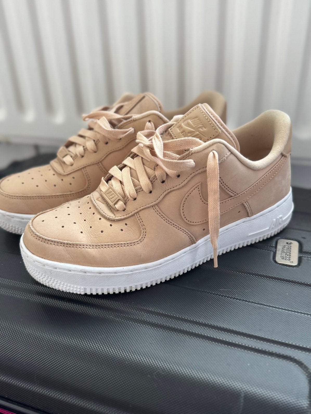 Nike airforce 1, Kleding | Dames, Schoenen, Beige, Ophalen of Verzenden, Sneakers of Gympen, Zo goed als nieuw