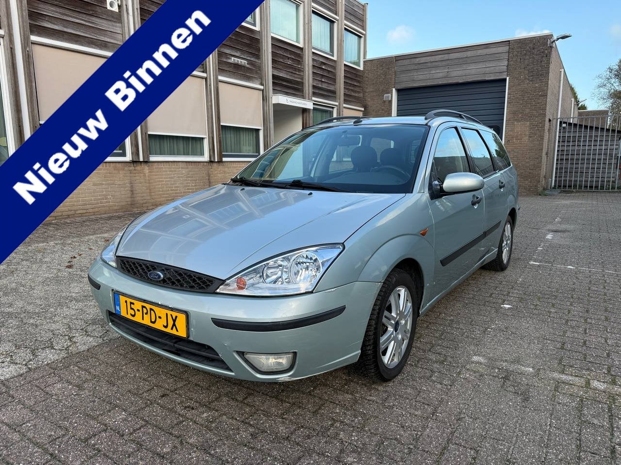 Ford FOCUS Wagon 1.6-16V Futura apk 8/27 (bj 2004), Auto's, 1596 cc, 4 cilinders, Verwarmde buitenspiegels, 49 €/maand