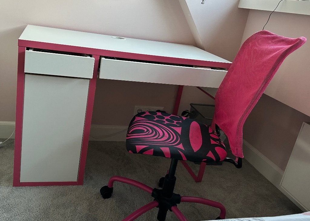 Bureau en bureaustoel, Huis en Inrichting, Bureaus, Ophalen, Met lades, Gebruikt, 110 cm