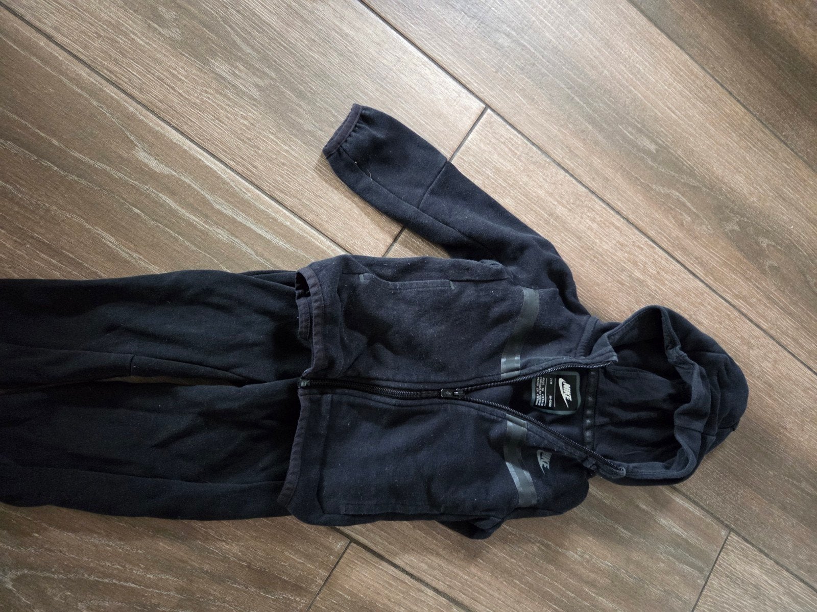 nike sport set gymset trainingspak, Kinderen en Baby's, Ophalen of Verzenden, Zo goed als nieuw, Maat 92