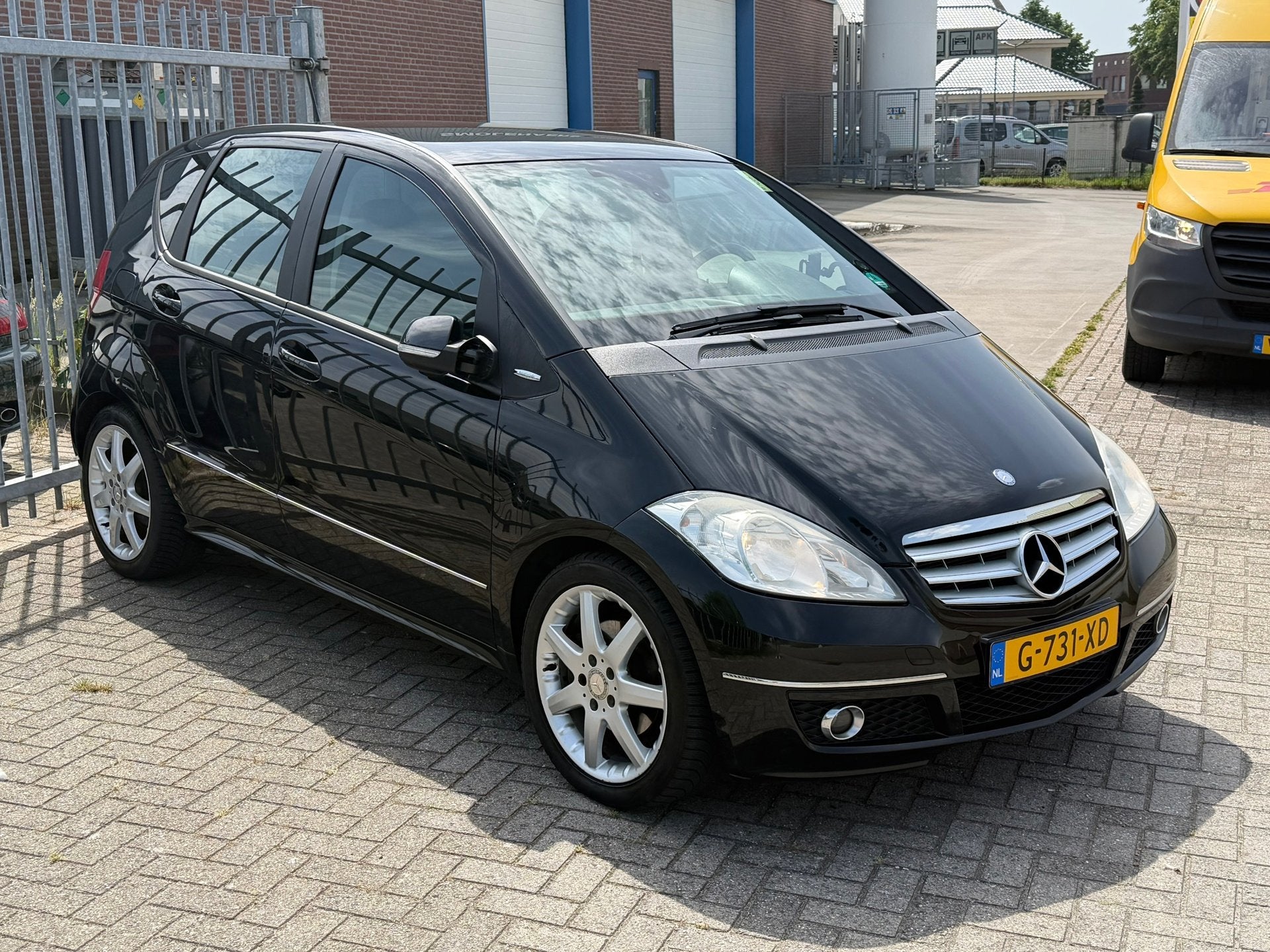 Mercedes-Benz A-klasse 200 Turbo Avantgarde 193PK 5DEURS! NA, Gebruikt, Zwart, 4 cilinders, Leder en Stof