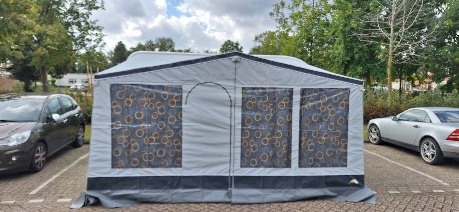 voortent caravan, Caravans en Kamperen, Ophalen, Zo goed als nieuw