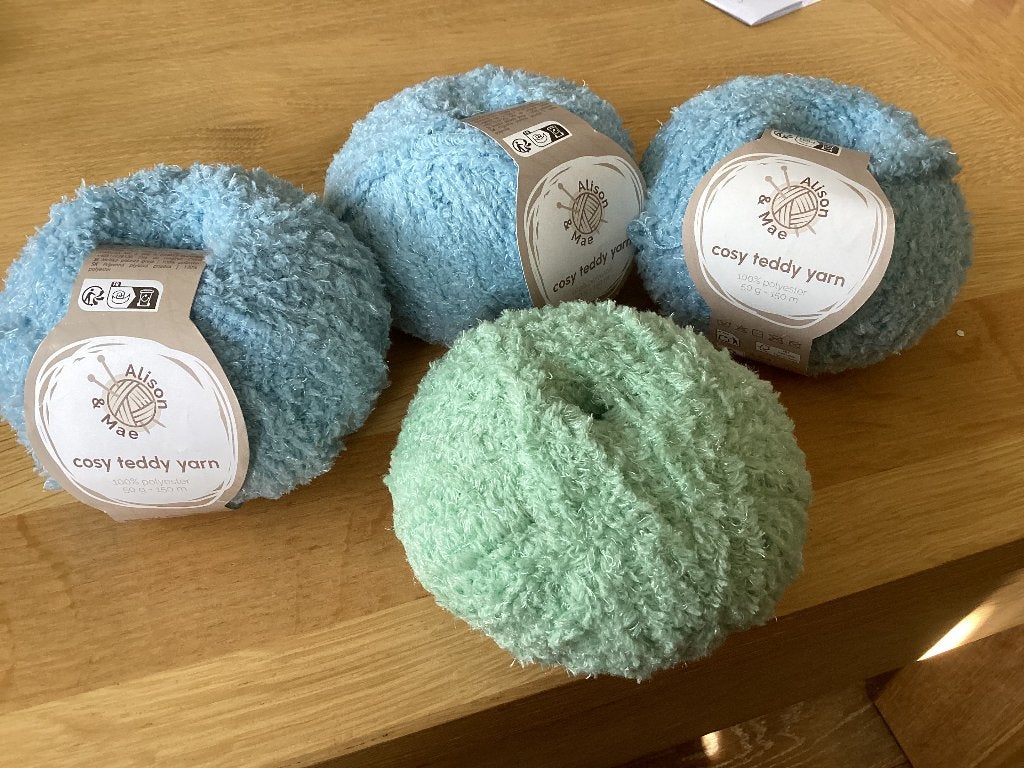 Breigaren 4 bollen. Nieuw, Ophalen of Verzenden, Nieuw, Breien, Wol of Garen