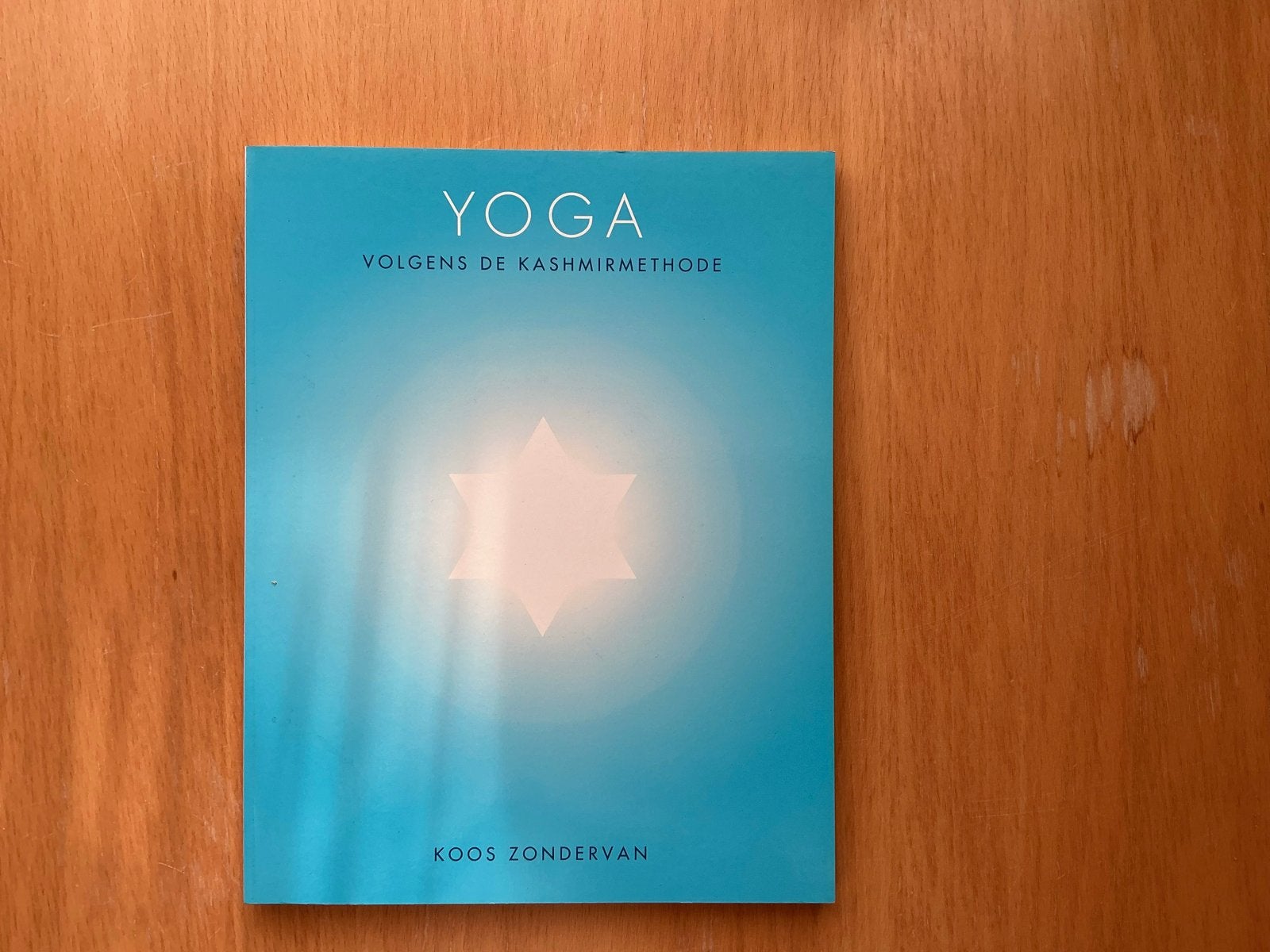 Yoga volgens de Kashirmethode - Koos Zondervan, Ophalen of Verzenden, Zo goed als nieuw, Gezondheid en Conditie