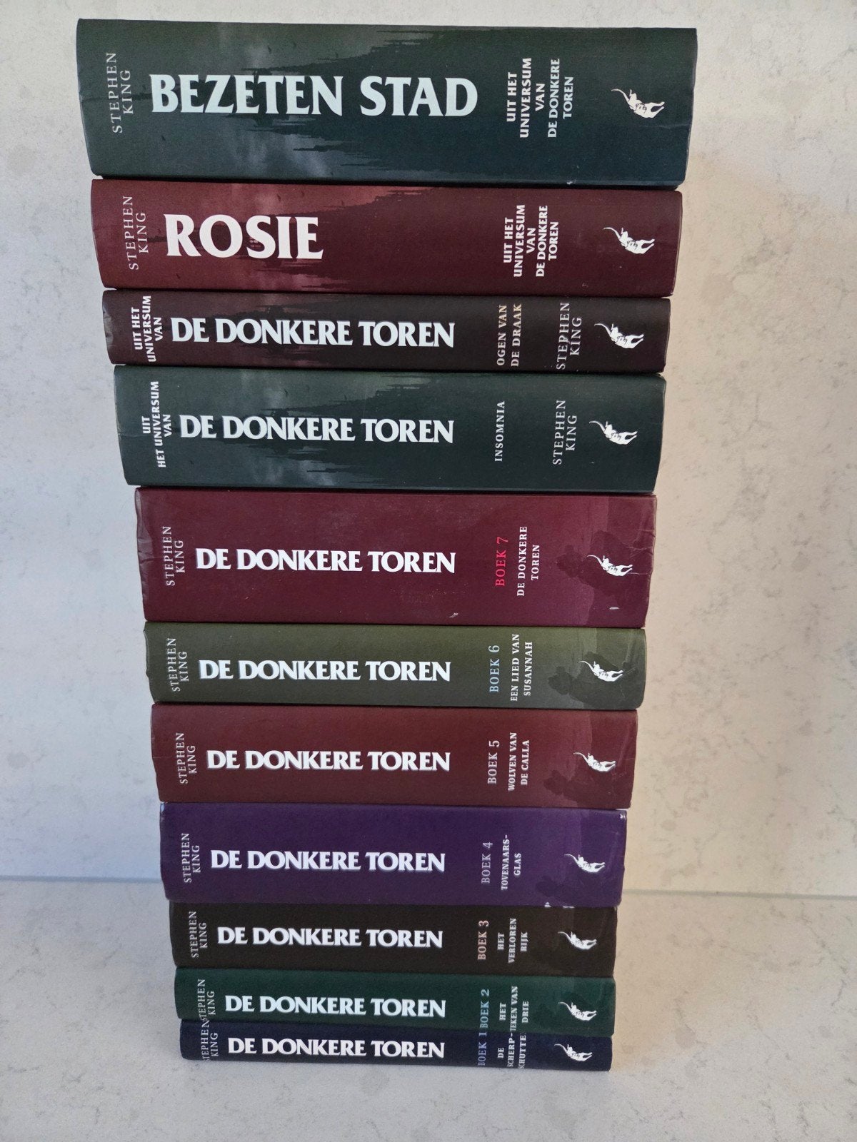 Stephen King - De donkere toren 1tm7 HC + 4x Universum HC, Ophalen of Verzenden, Gelezen