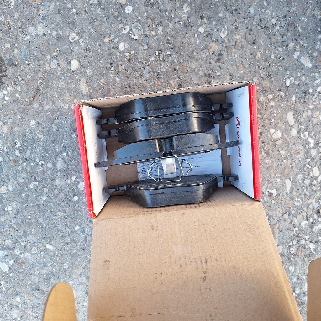 BMW F21 F23 F36 E84 312mm NEW Brembo brake discs + pads, Ophalen of Verzenden, Nieuw, BMW