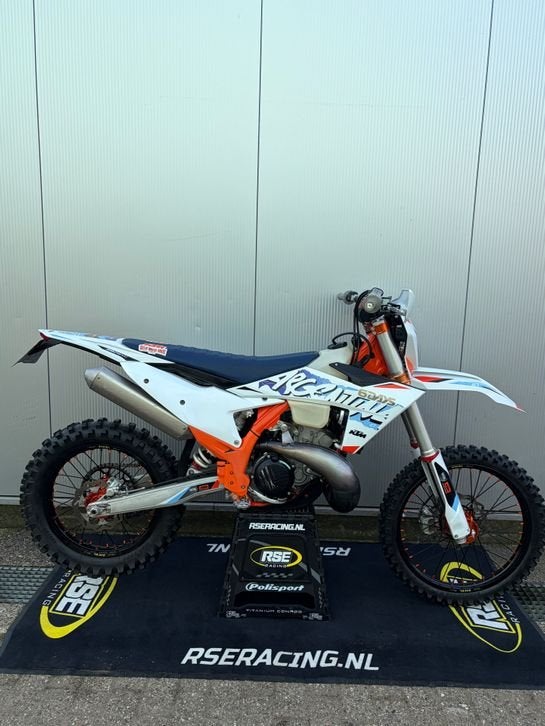 KTM 250 EXC SIX DAYS (bj 2023) 55 hrs, Motoren, KTM, Motorrijbewijs A, Bedrijf, Onbekend