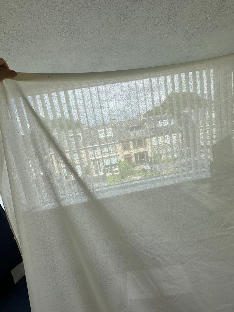 Witte vitrage gordijnen 2x 280 breed, 262 hoog, Gebruikt, 200 cm of meer, Wit, Ophalen of Verzenden