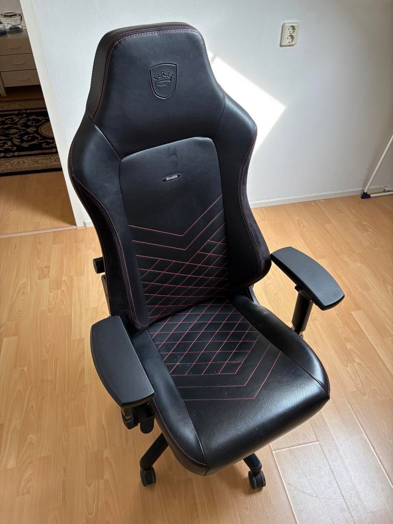 Noblechair Hero Bureaustoel - Ergonomische Gaming Stoel, Ophalen, Zwart, Zo goed als nieuw, Bureaustoel