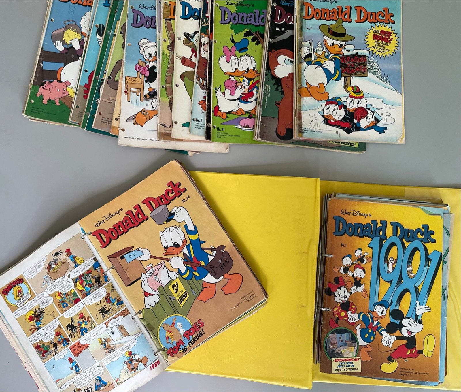 Oude Donald Duck (1980, 1981) + extra's, Meerdere stripboeken, Ophalen, Gelezen