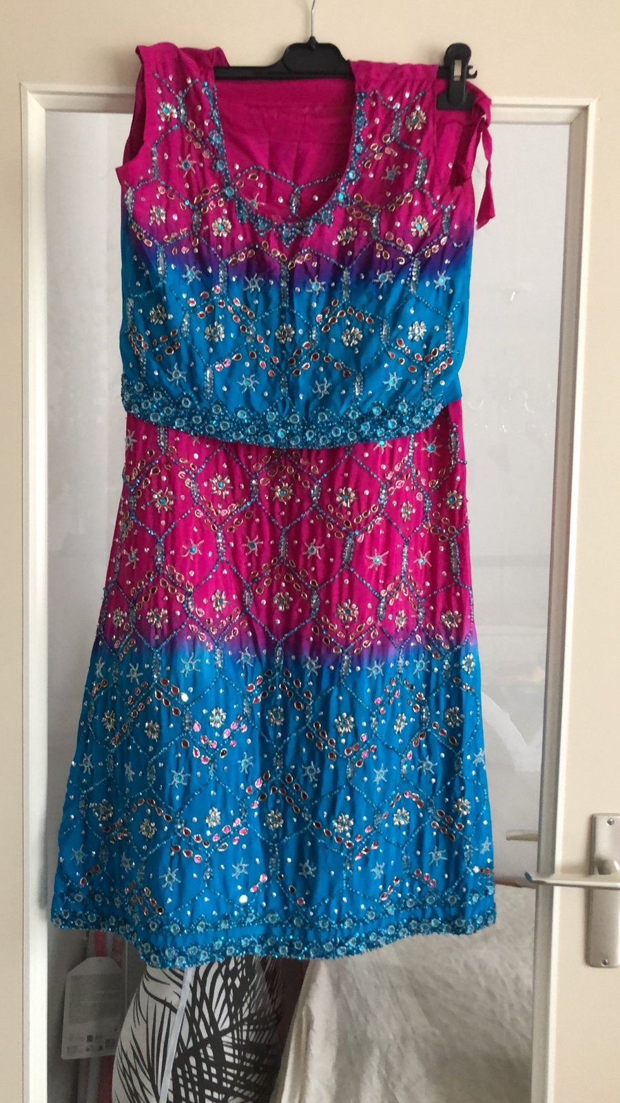 Bollywood Salwar Kameez - Nieuw met Strass en Steentjes, Ophalen of Verzenden, Nieuw, Meerkleurig
