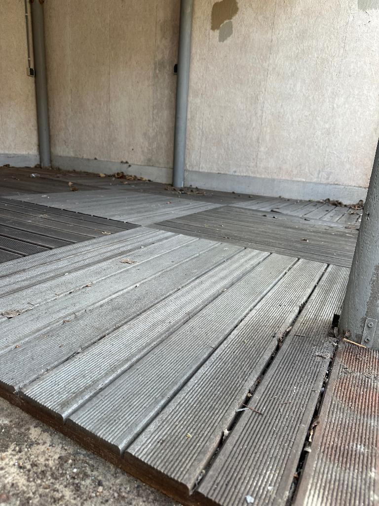 Vlondertegels / houten terrastegels 100 X 100 cm, Tuin en Terras, Terrasdelen en Vlonders, Ophalen, Gebruikt, Hout
