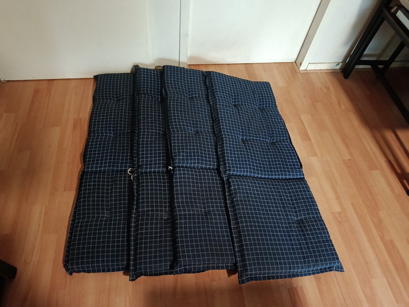 4 donkerblauwe tuinstoelkussens met ruitpatroon, Ophalen of Verzenden, Gebruikt