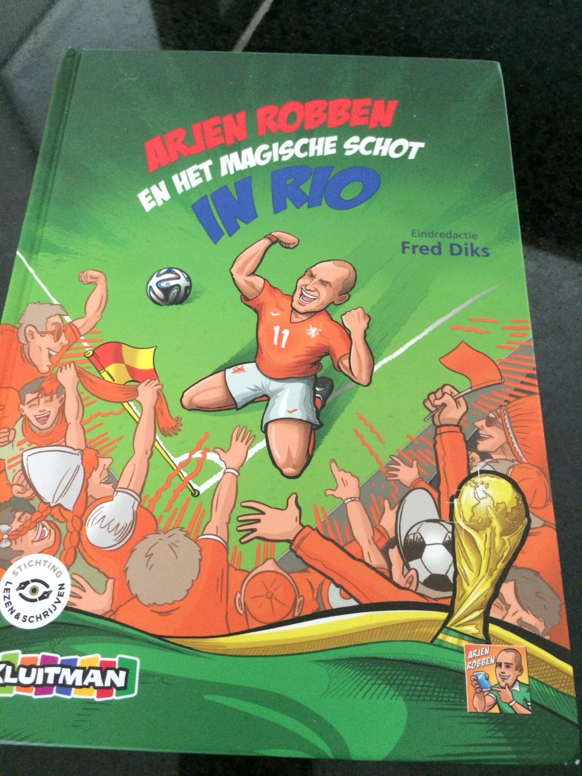 Arjen Robben en het Magische Schot in Rio - Fred Diks, Ophalen of Verzenden, Zo goed als nieuw