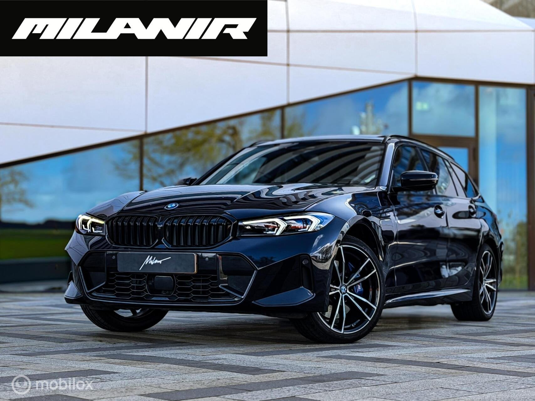BMW 3-serie Touring 330e Xdrive M Sport |Pano|Carbon|HUD|H&K, Auto's, Automaat, Zwart, 4 cilinders, Blauw