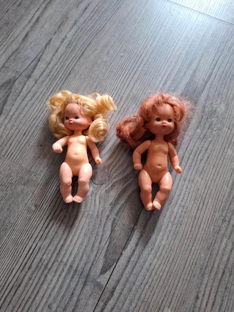 Twee barbies, Ophalen of Verzenden, Poppenhuis