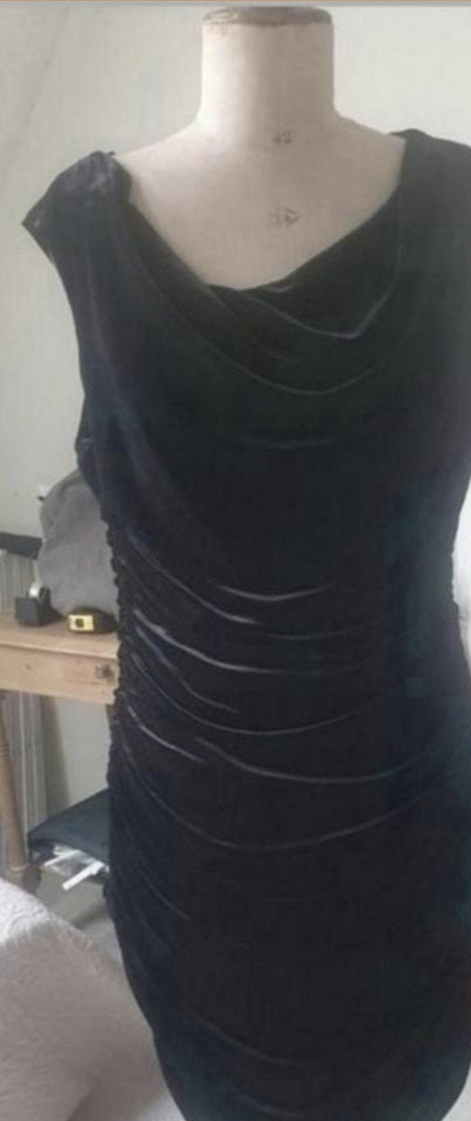 fluwelen jurk watervalhals, Kleding | Dames, Jurken, Maat 38/40 (M), H&M, Zwart, Ophalen of Verzenden