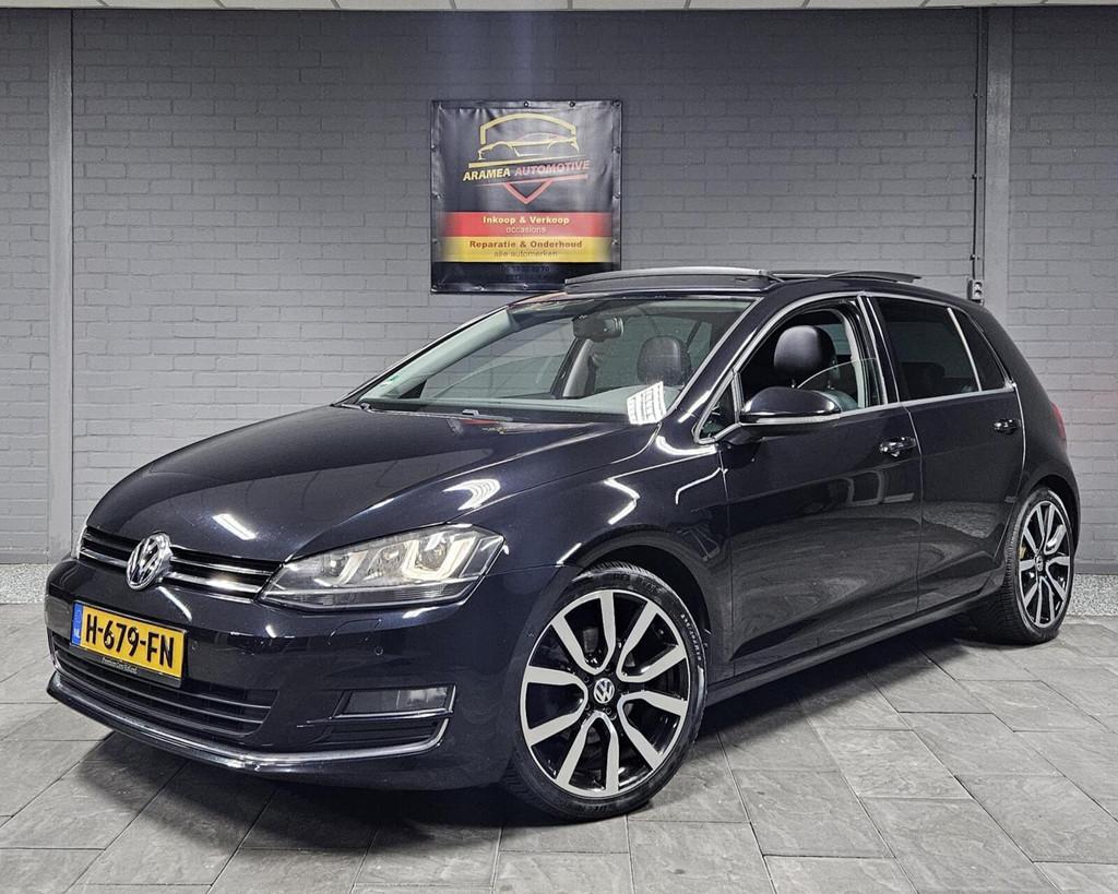 Volkswagen Golf 1.4 TSI DSG ACT Highline|PANO|NAVI|STOELVERW, Euro 5, Gebruikt, Leder en Stof, Zwart