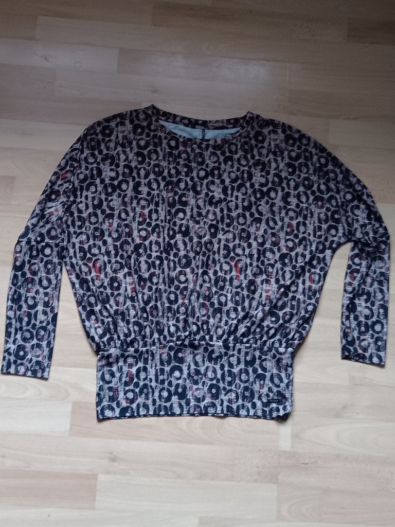 shirt met vleermuis mouwen van het merk Sophia Perla, Maat 38/40 (M), Meerkleurig, Ophalen of Verzenden, Zo goed als nieuw