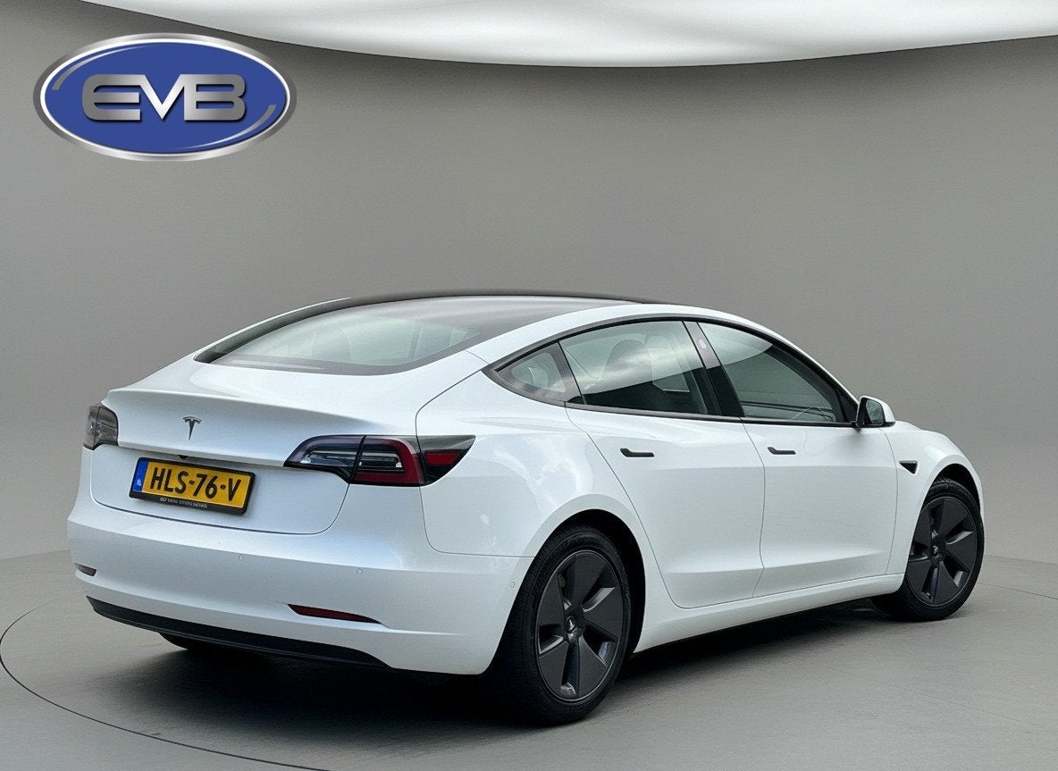 Foto 3 van Tesla Model 3 Standard RWD Plus 60 kWh, facelift, parelmoer