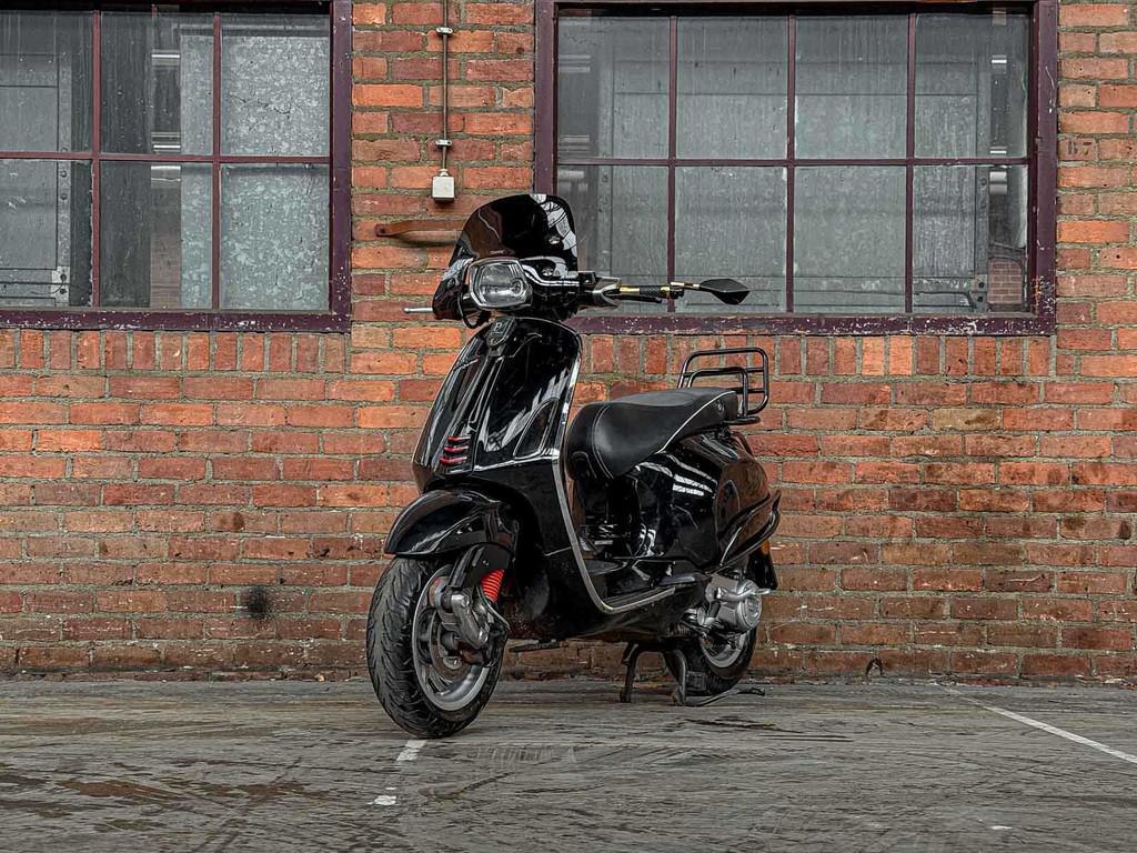 Piaggio Vespa Sprint 4T Sport Scooter, DBF-37-H, Gebruikt, Benzine, Overige modellen