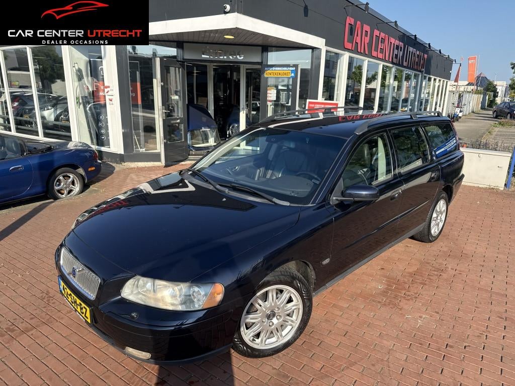 Volvo V70 2.4 Momentum leer navi airco trekhaak (bj 2006), Auto's, Volvo, Bedrijf, Te koop, V70, ABS, Airbags, Airconditioning