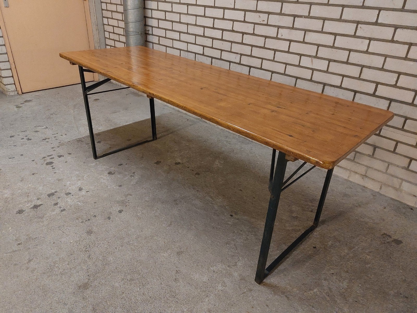 Biertafel - Stevige houten klaptafel, Ophalen, Gebruikt
