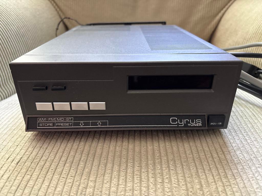 Cyrus Tuner AM/FM MD-ST - Microprocessor Controlled, Audio, Tv en Foto, Tuners, Ophalen of Verzenden, Gebruikt, Analoog