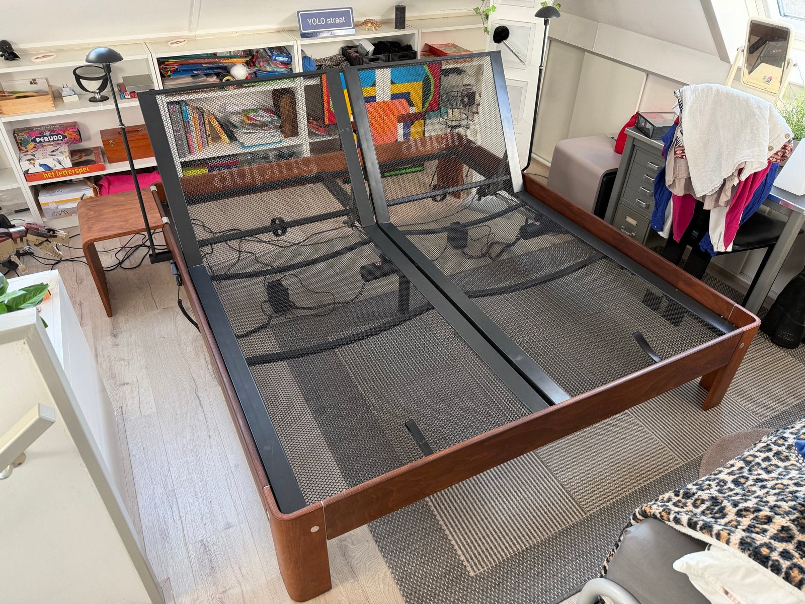Auping Auronde bed 180x210x41 met verstelbare bedbodems, Ophalen, Verstelbaar, Bruin, 210 cm