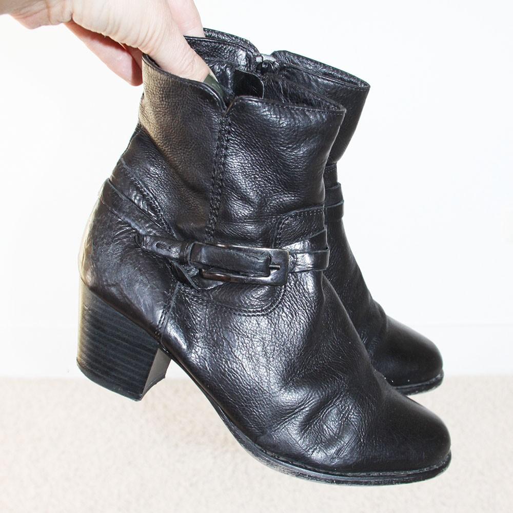 Prachtige Zwart Leren Freeflex Laarsjes s11 (Maat 37) € 55,-, Kleding | Dames, Schoenen, Zwart, Lage of Enkellaarzen, Ophalen of Verzenden