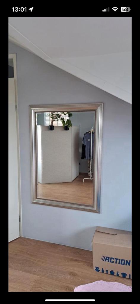 Mooie groot spiegel van Ikea, Doe-het-zelf en Verbouw, Deuren en Horren, Ophalen of Verzenden, Zo goed als nieuw, Binnendeur, Minder dan 200 cm