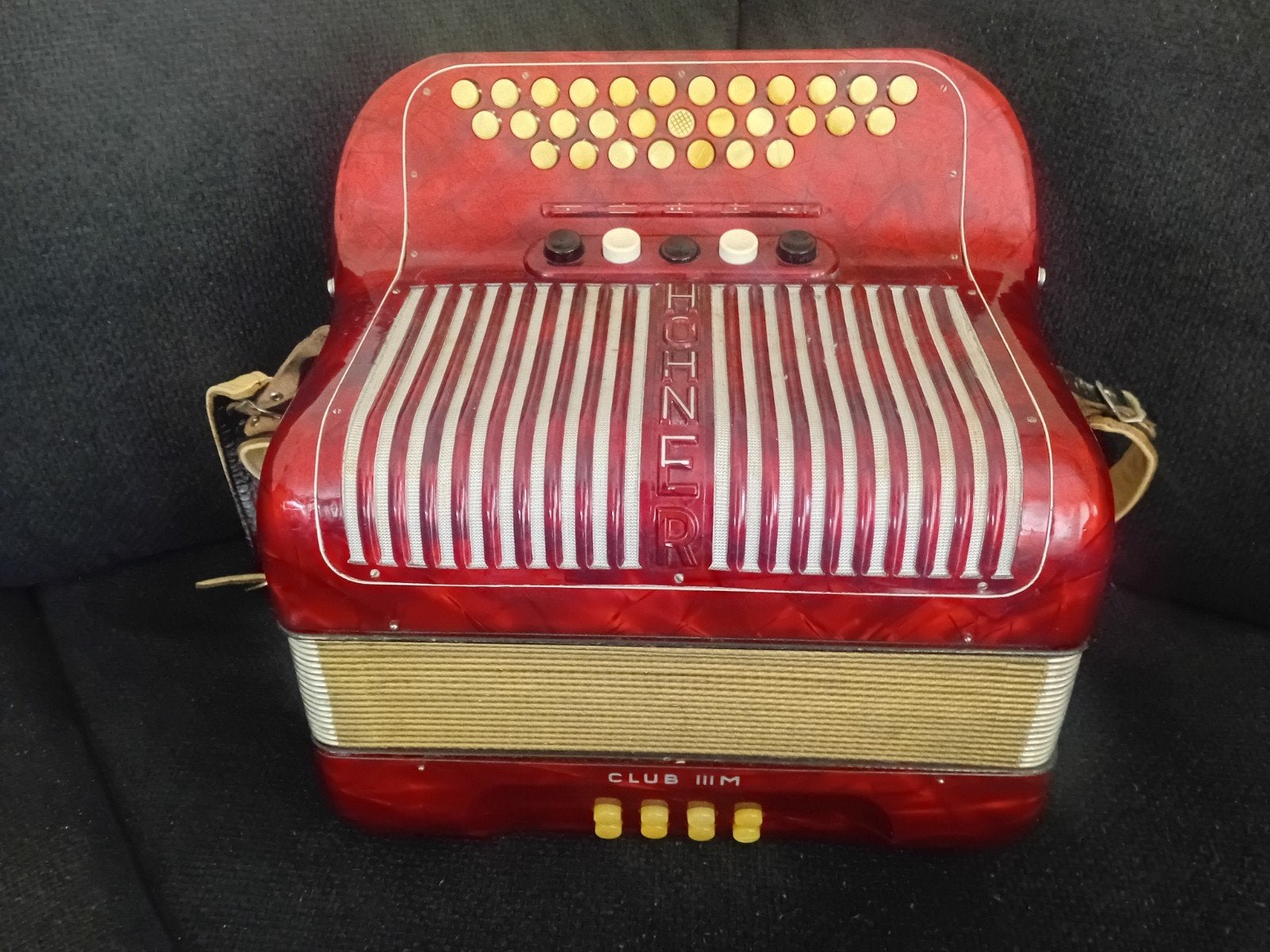Hohner  Club III M Trekzak Harmonica., Overige formaten, Met koffer, Ophalen of Verzenden, Zo goed als nieuw