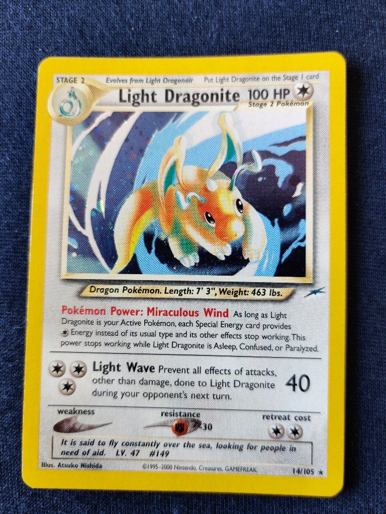 Pokémon Light Dragonite 14/105 Neo Destiny Kaart, Ophalen of Verzenden, Zo goed als nieuw, Losse kaart, Foil