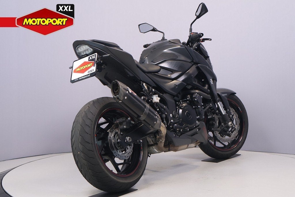 Suzuki GSX GSX-S 750A, Bedrijf, Naked bike
