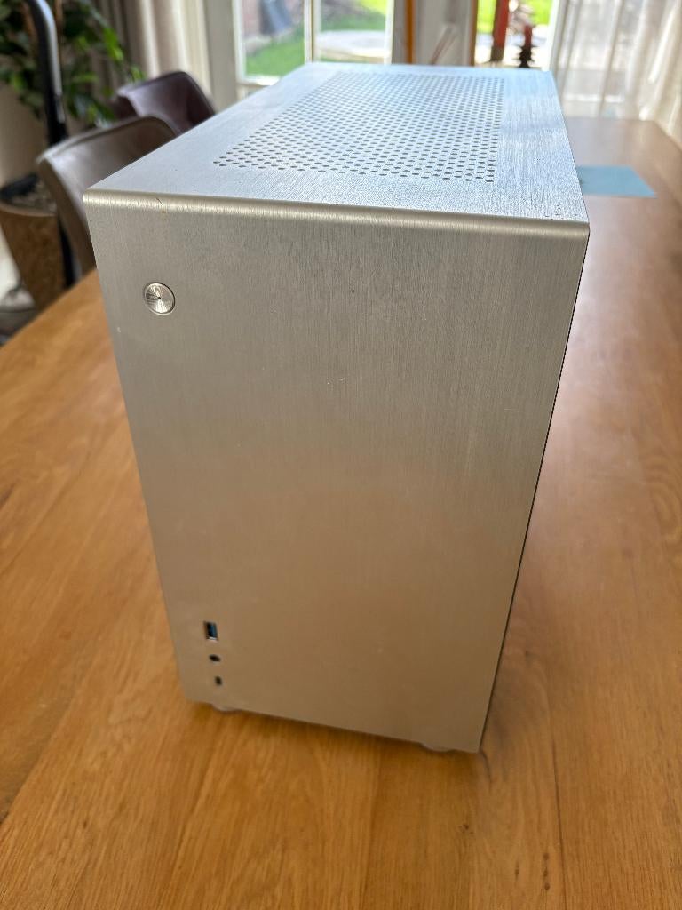 Jonsbo V10 berhuizing inclusief 4 Be Quiet! ventilatoren, Ophalen, Gebruikt