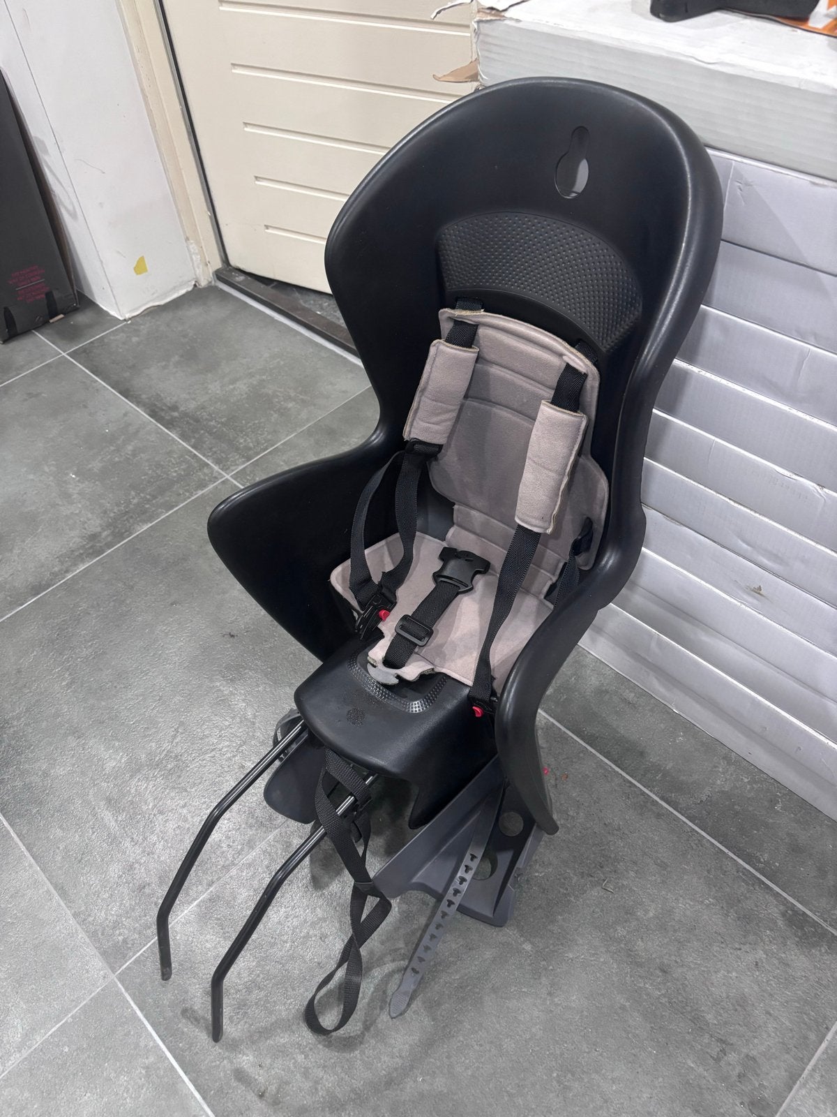 Gebruikt Fietsstoeltje - Achterzitje met Voetsteuntjes, Achterzitje, Ophalen of Verzenden, 9 t/m 36 kg, Gebruikt