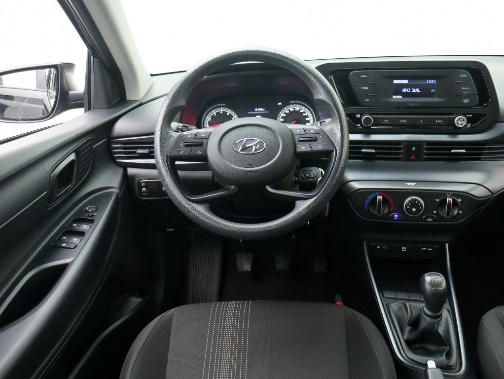 Hyundai i20 1.2 MPI i-Motion | DAB | Bluetooth | Airco, Auto's, 83 pk, 4 cilinders, Zwart, Bedrijf