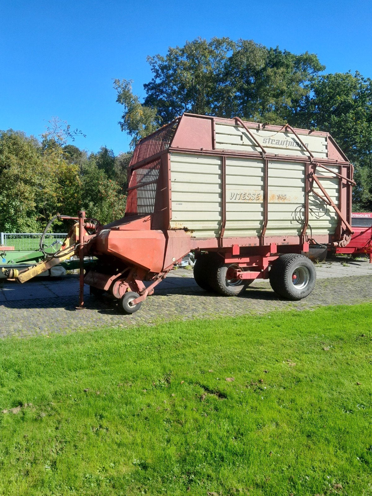 strautman vitesse 185 stalvoeren, Zakelijke goederen, Ophalen, Weidebouw