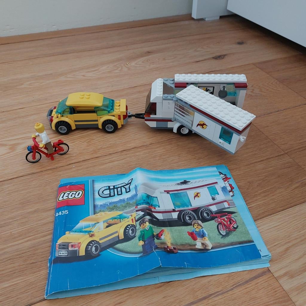 Lego City auto met caravan en motor, Ophalen of Verzenden, Zo goed als nieuw