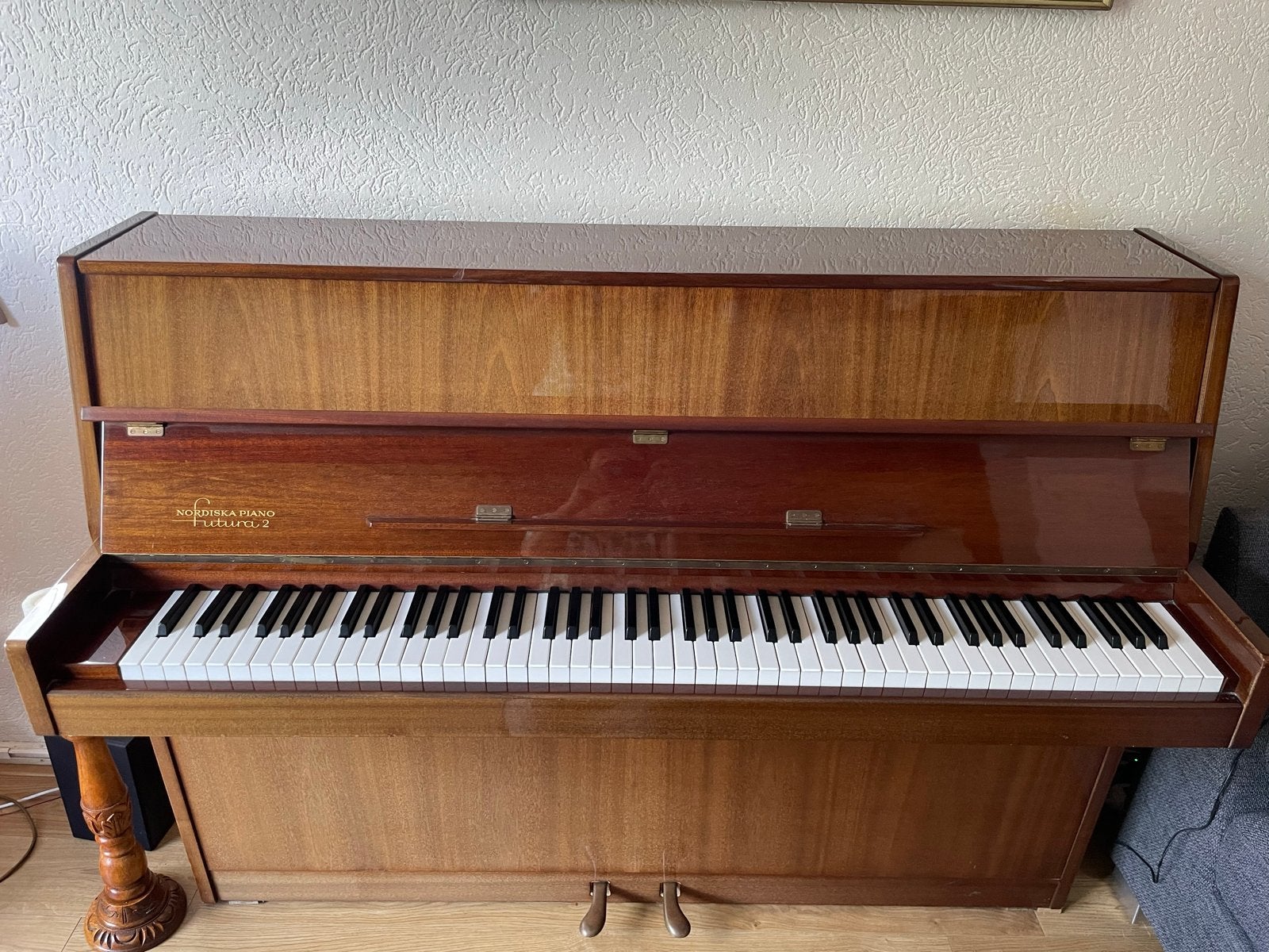 Nordiska Piano Futura 2 - Gebruikt, Ophalen, Gebruikt, Bruin, Piano