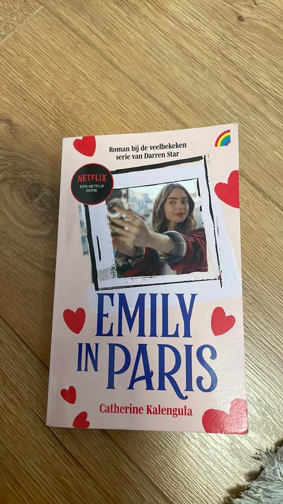Emily In Paris - Catherine Kalengula, Nederlands boek, Ophalen of Verzenden, Zo goed als nieuw