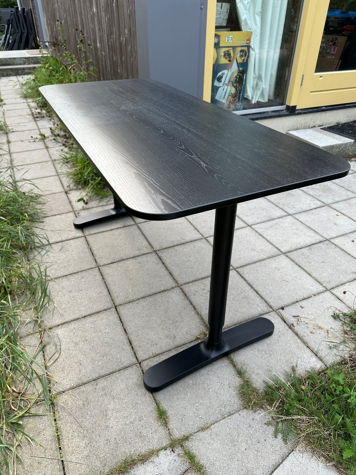 IKEA Bekant Bureau Zwart Eiken 140x60cm - Hoogte Verstelbaar, Ophalen, Gebruikt, Hout, In hoogte verstelbaar