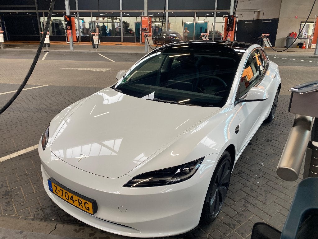 Tesla Model 3 Highland RWD 2024 – Tow Bar – Stalks Upgrades, Auto's, Tesla, Particulier, Model 3, Adaptieve lichten, Adaptive Cruise Control