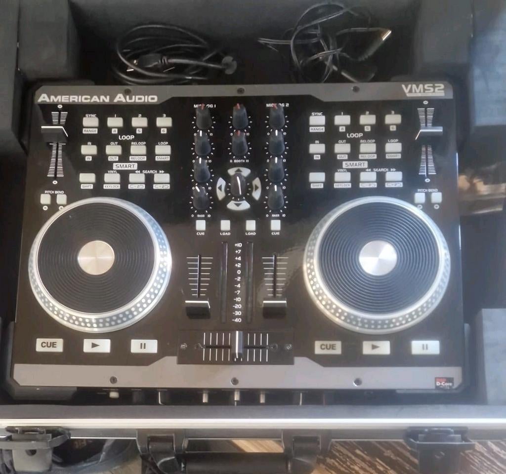 American Audio VMS2 DJ-controller met Thomann flightcase, Muziek en Instrumenten, Dj-sets en Draaitafels, Gebruikt, Dj-set, Overige merken