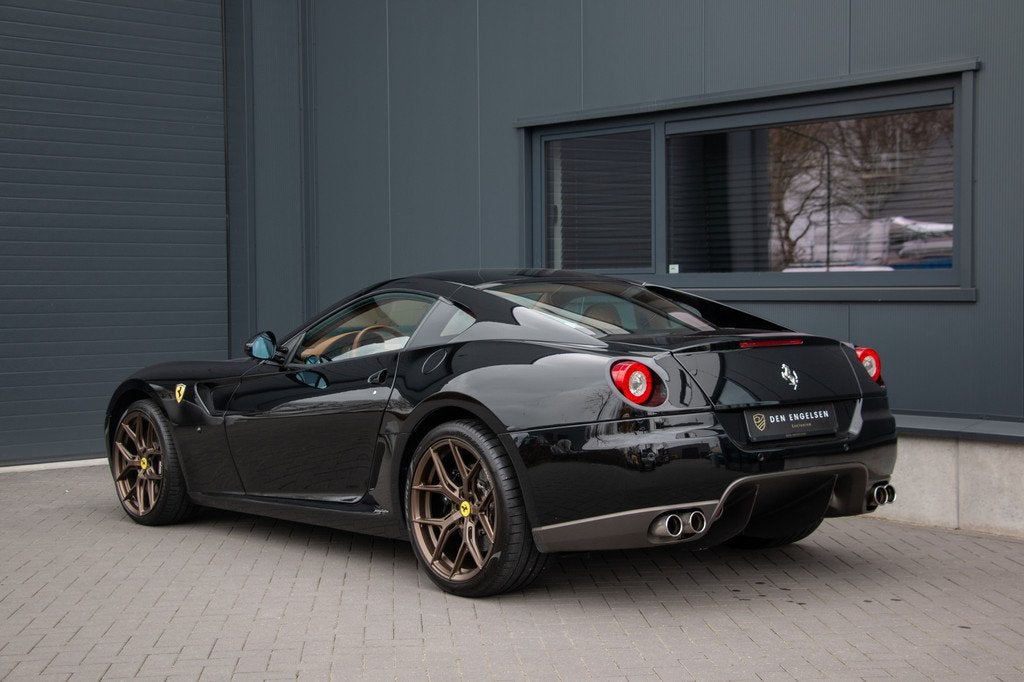 Ferrari 599 6.0 GTB V12 F1 | Carbon | Bose | PPF Folie | Dea, Automaat, 5999 cc, Achterwielaandrijving, Gebruikt