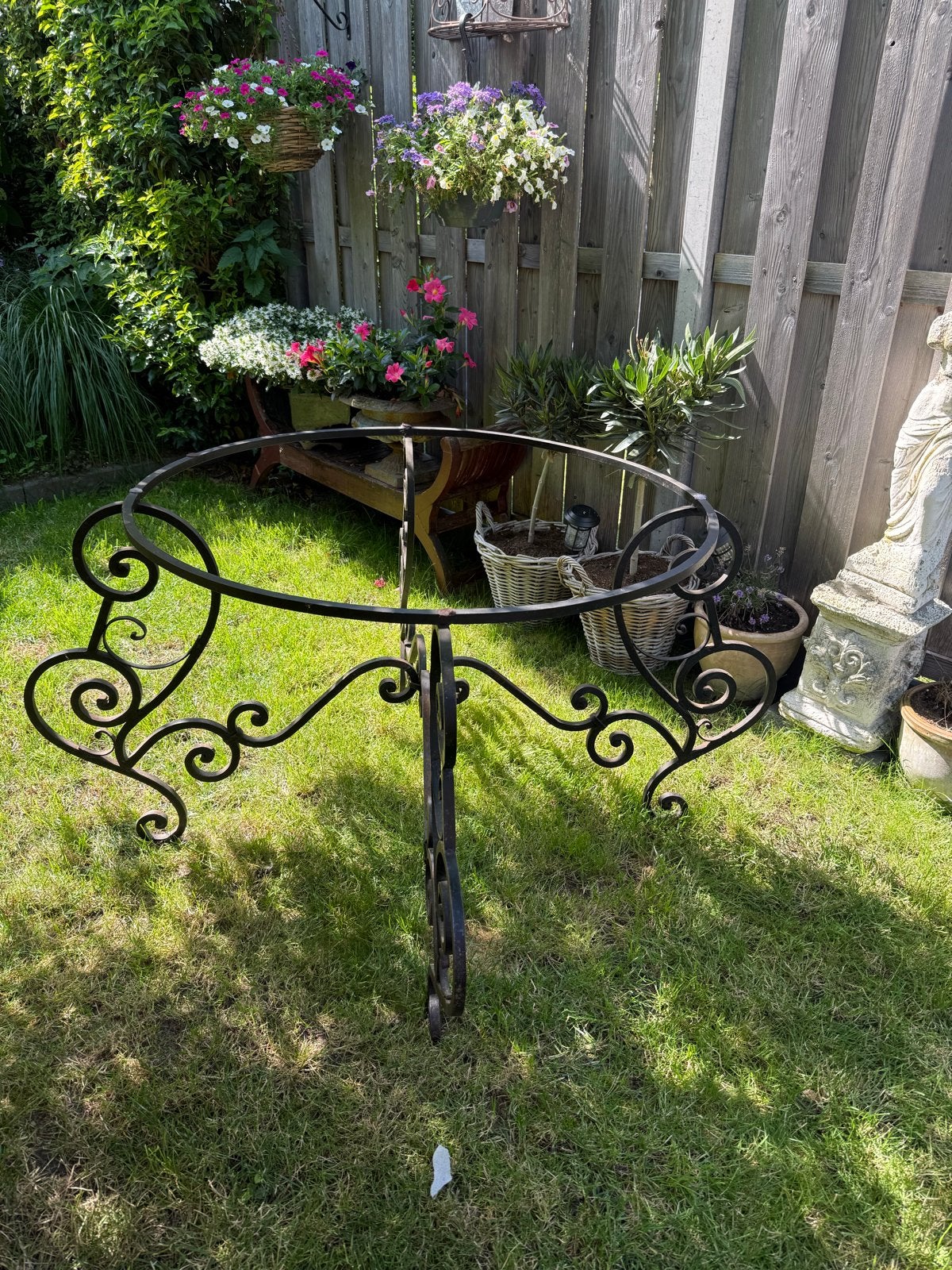 Ronde tuintafel met gietijzeren onderstel, 160 cm, Tuin en Terras, Ophalen, Gebruikt, Rond, Metaal
